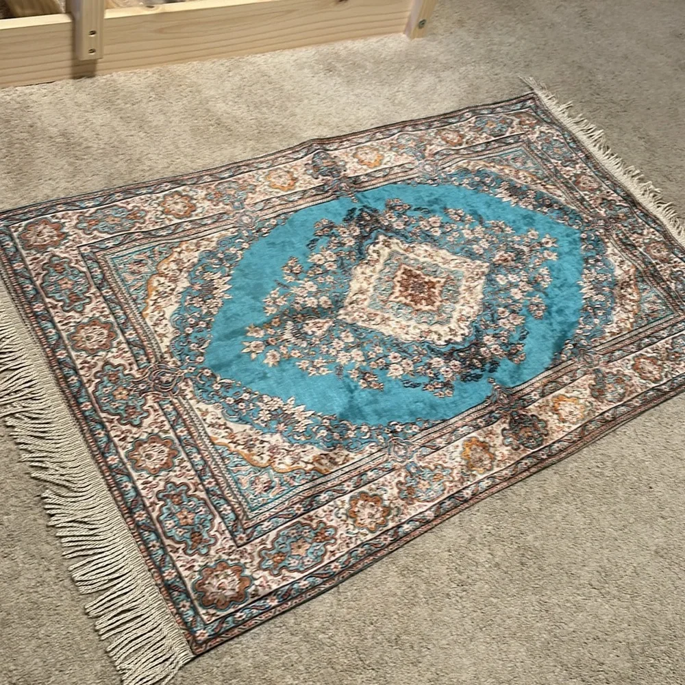 Turkish Style Small Rug - Picture 2 of 6
